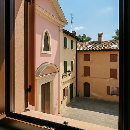 Piazza Castello Apartment