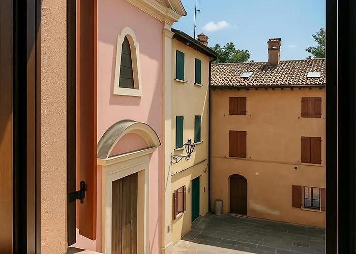 Piazza Castello Lejlighed